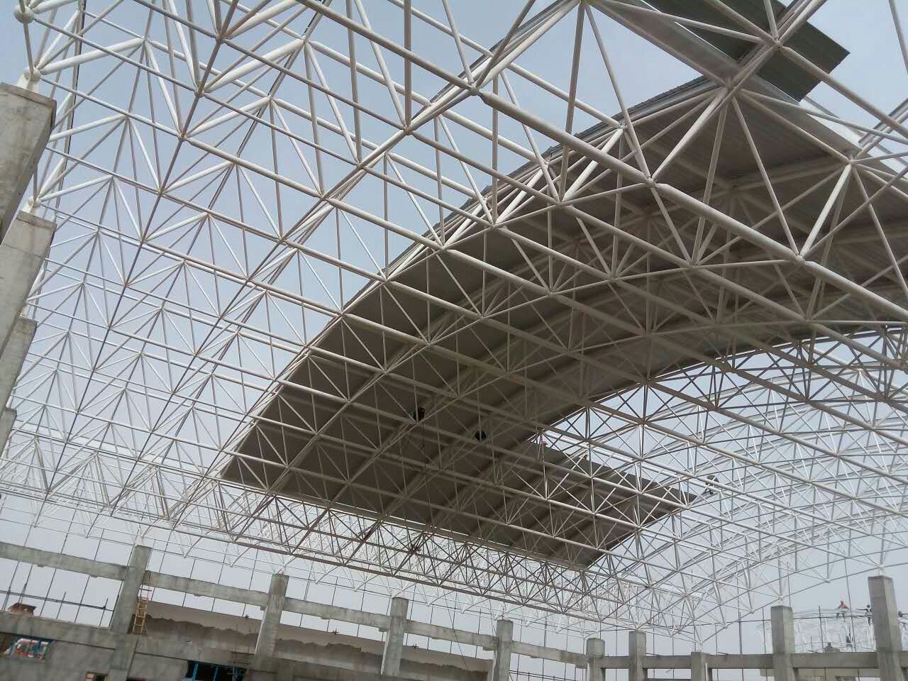 焦作青岛一汽网架

